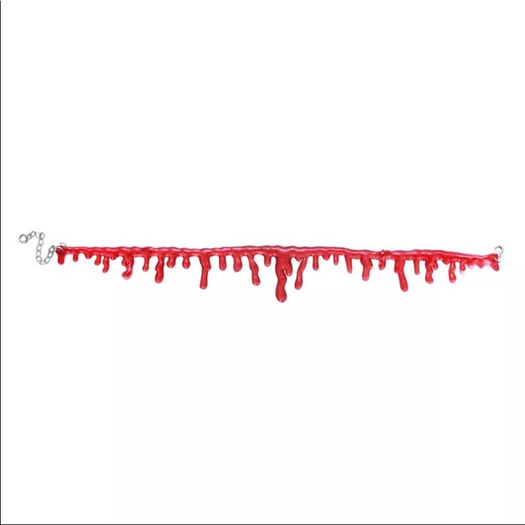 Vampire necklaceππ - Picture 3 of 3